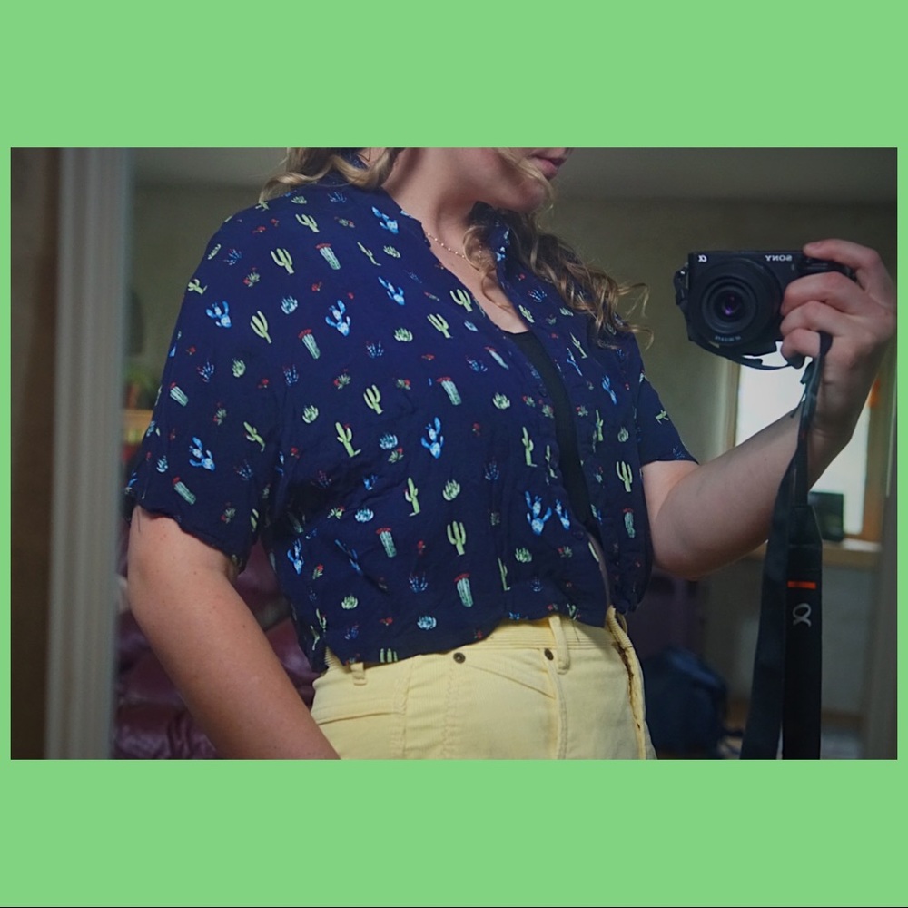 Cropped button up cactus top